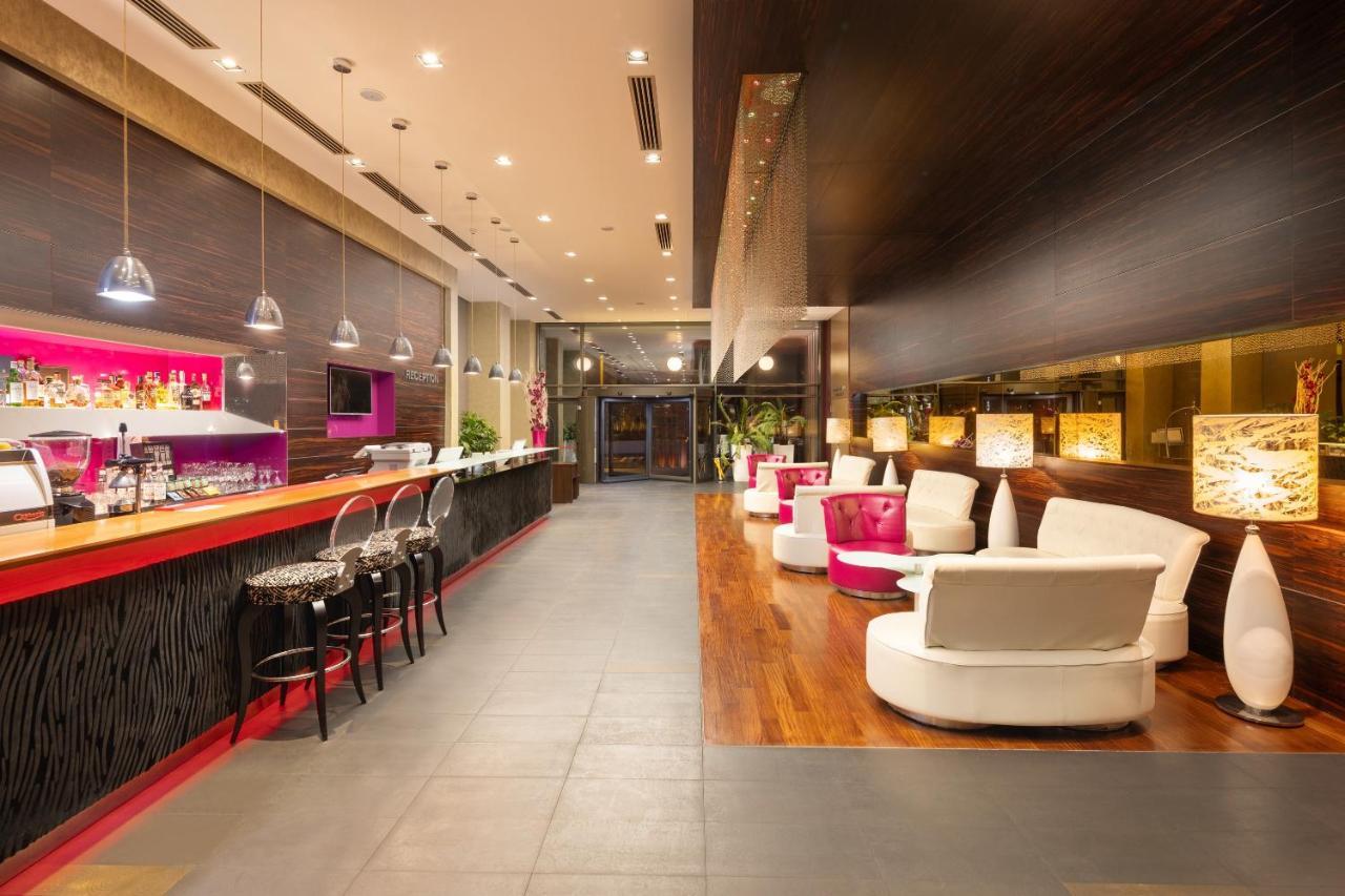 Hotel Golden Tulip Ana Dome 4*